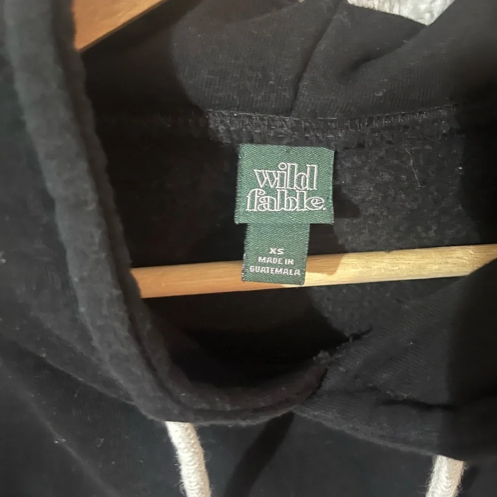 Cropped Hoodie w/ drawstring  XS Wild Fable - Picture 3 of 3